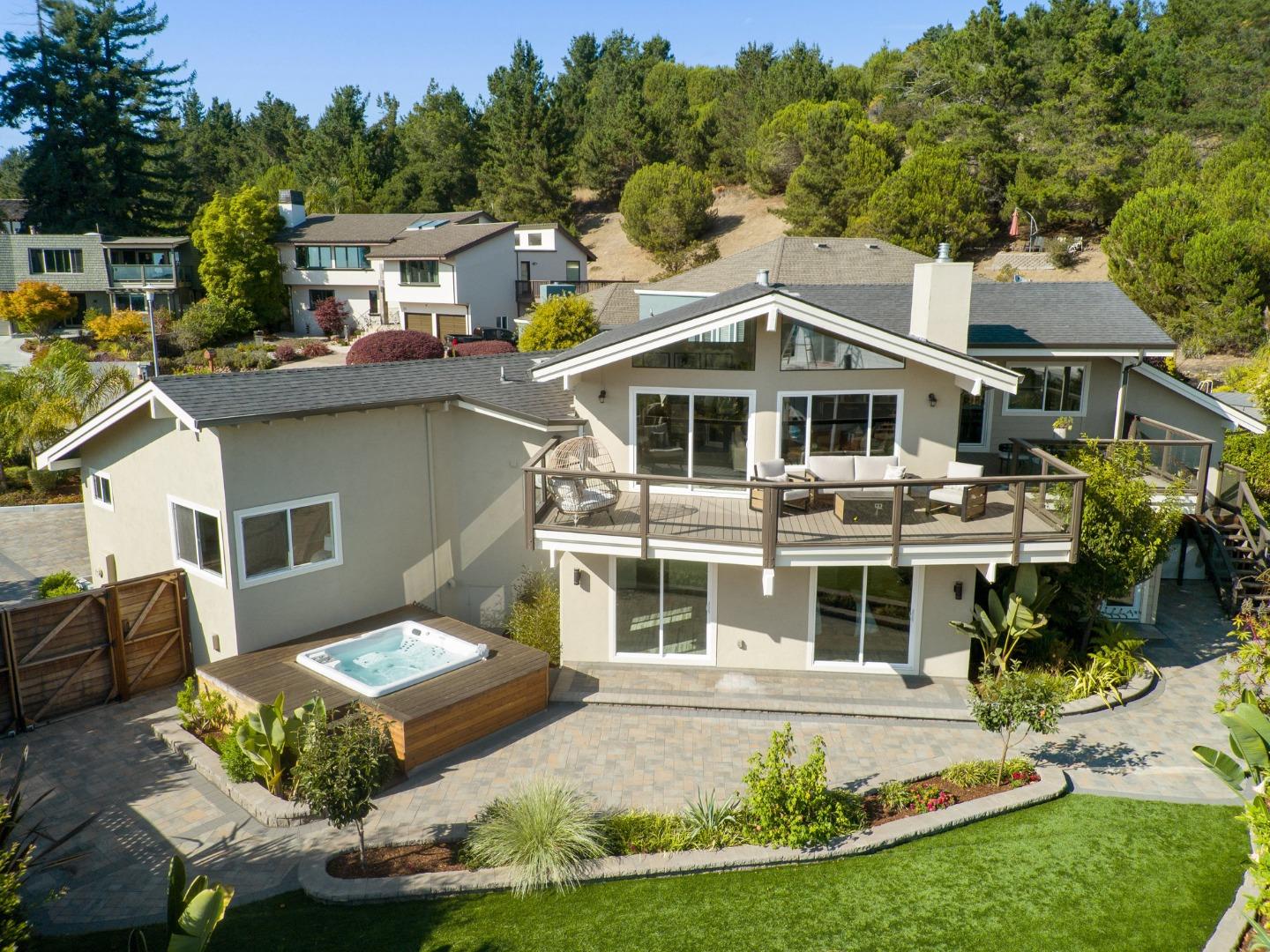 Detail Gallery Image 2 of 76 For 190 Driftwood Ct, Aptos,  CA 95003 - 5 Beds | 2/1 Baths