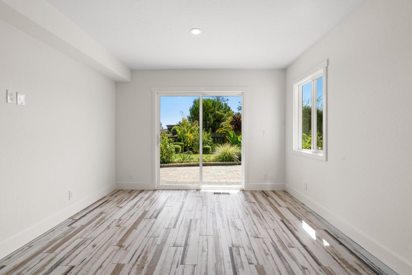 Detail Gallery Image 49 of 76 For 190 Driftwood Ct, Aptos,  CA 95003 - 5 Beds | 2/1 Baths