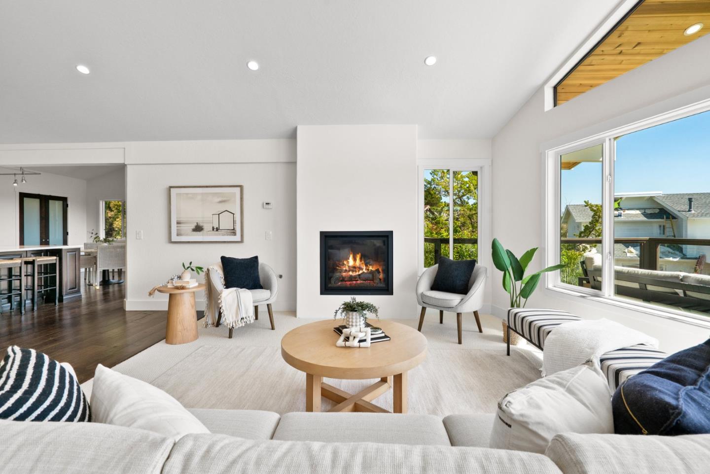 Detail Gallery Image 6 of 76 For 190 Driftwood Ct, Aptos,  CA 95003 - 5 Beds | 2/1 Baths