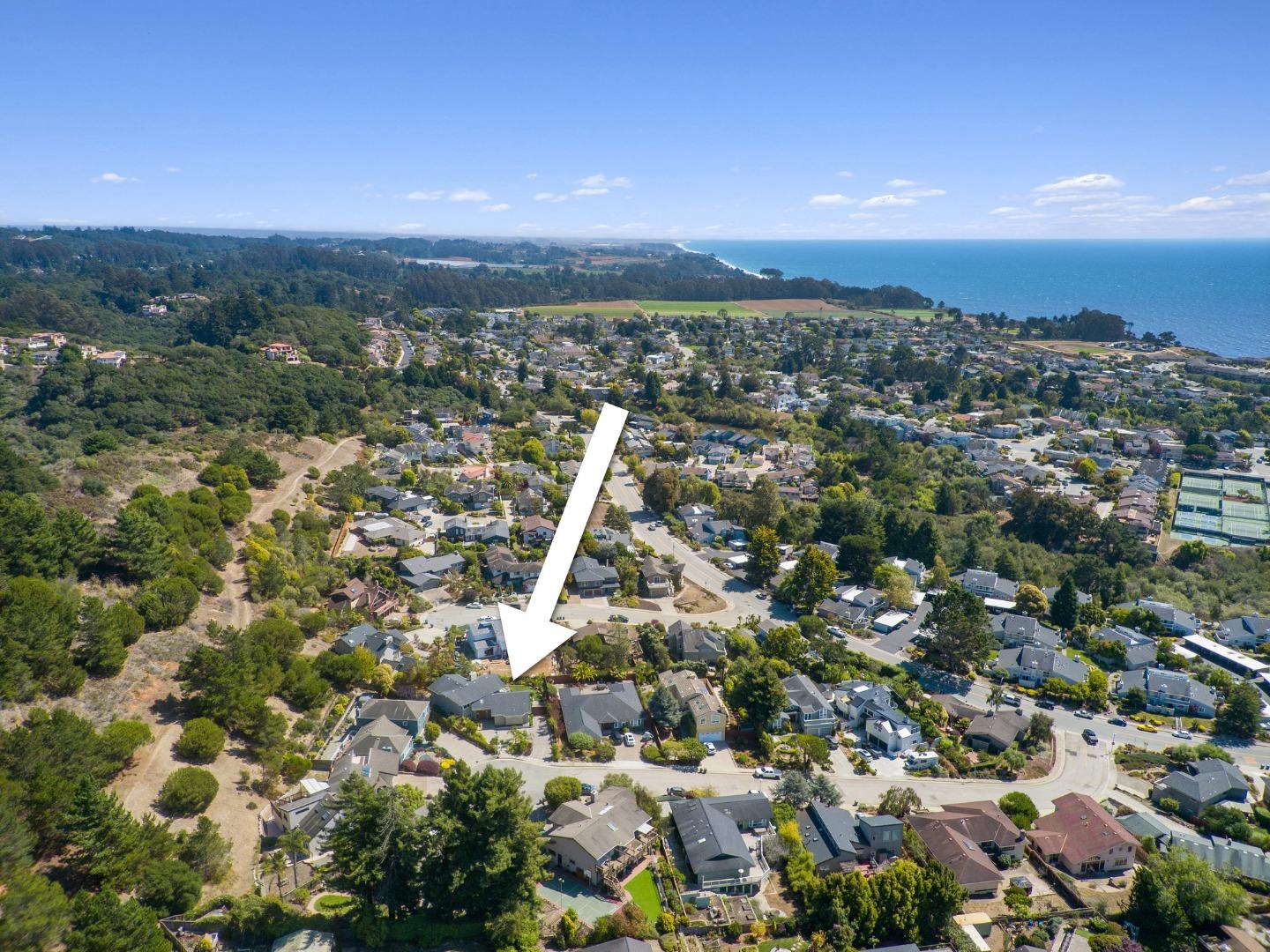 Detail Gallery Image 67 of 76 For 190 Driftwood Ct, Aptos,  CA 95003 - 5 Beds | 2/1 Baths
