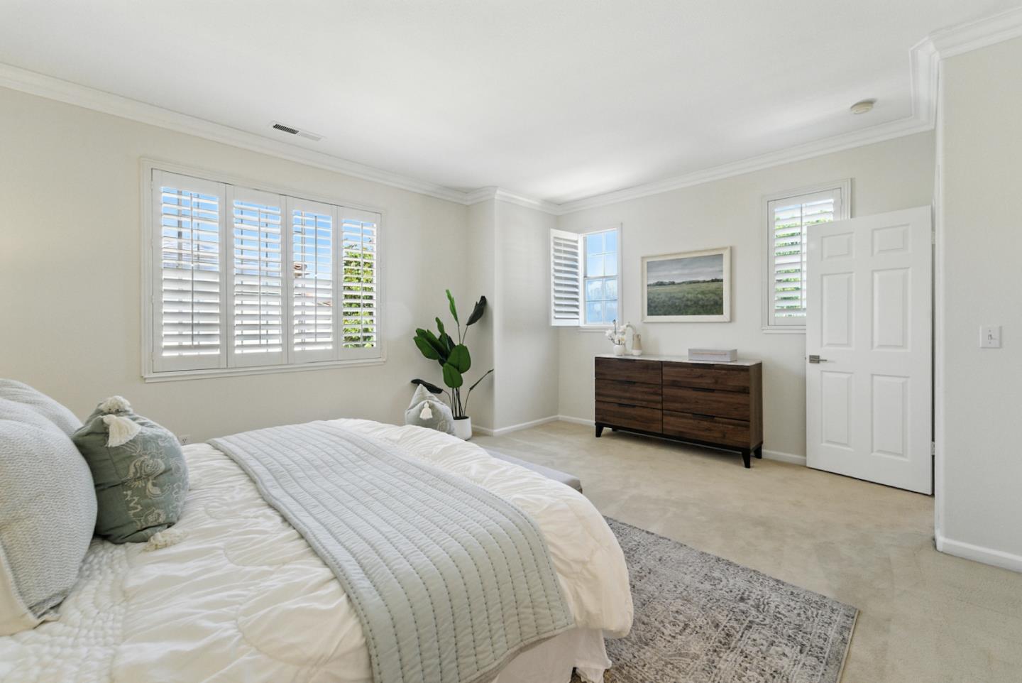 Detail Gallery Image 13 of 30 For 511 Villa Centre Way, San Jose,  CA 95128 - 3 Beds | 2/1 Baths