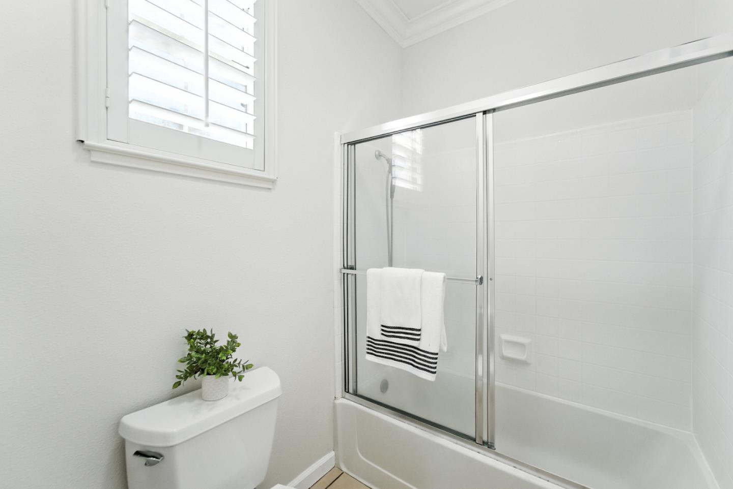 Detail Gallery Image 22 of 30 For 511 Villa Centre Way, San Jose,  CA 95128 - 3 Beds | 2/1 Baths