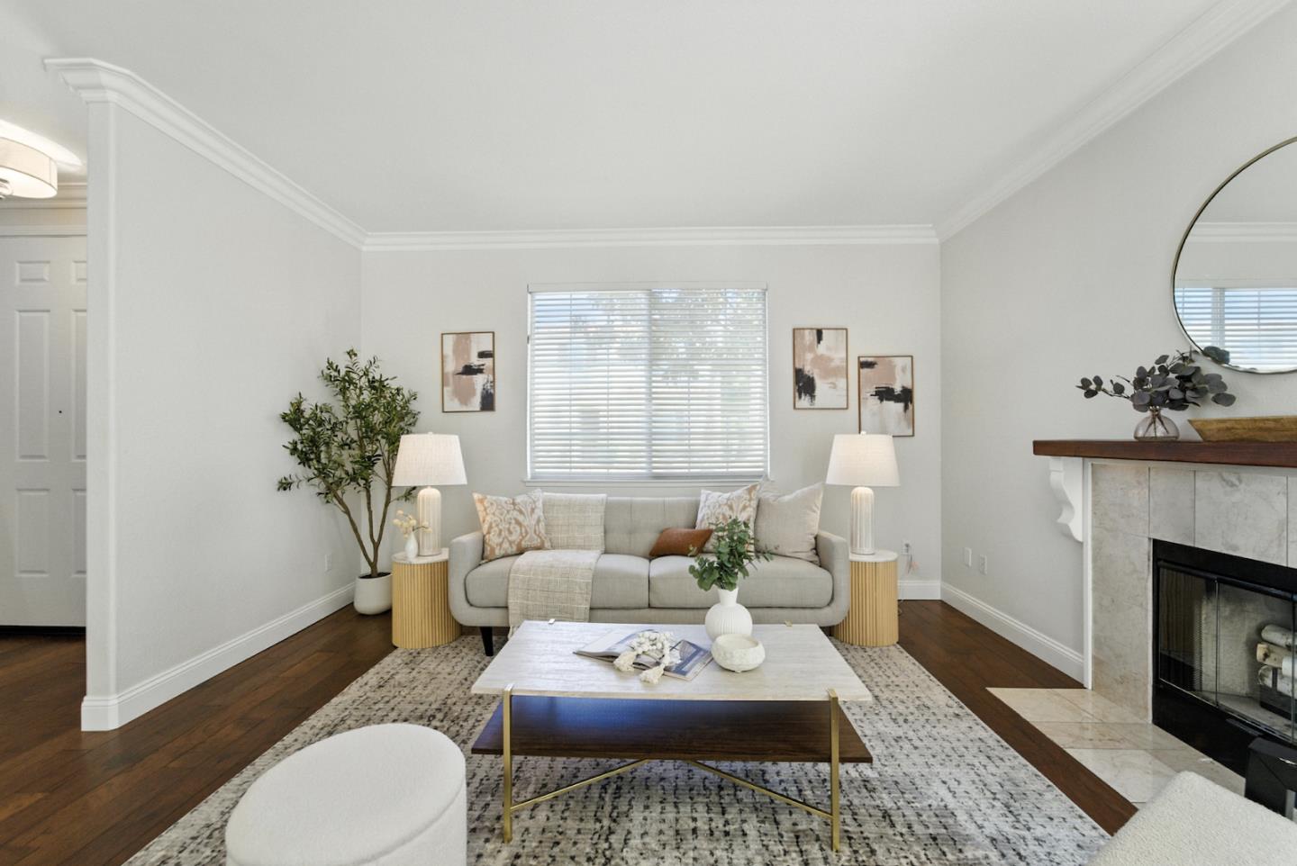 Detail Gallery Image 3 of 30 For 511 Villa Centre Way, San Jose,  CA 95128 - 3 Beds | 2/1 Baths