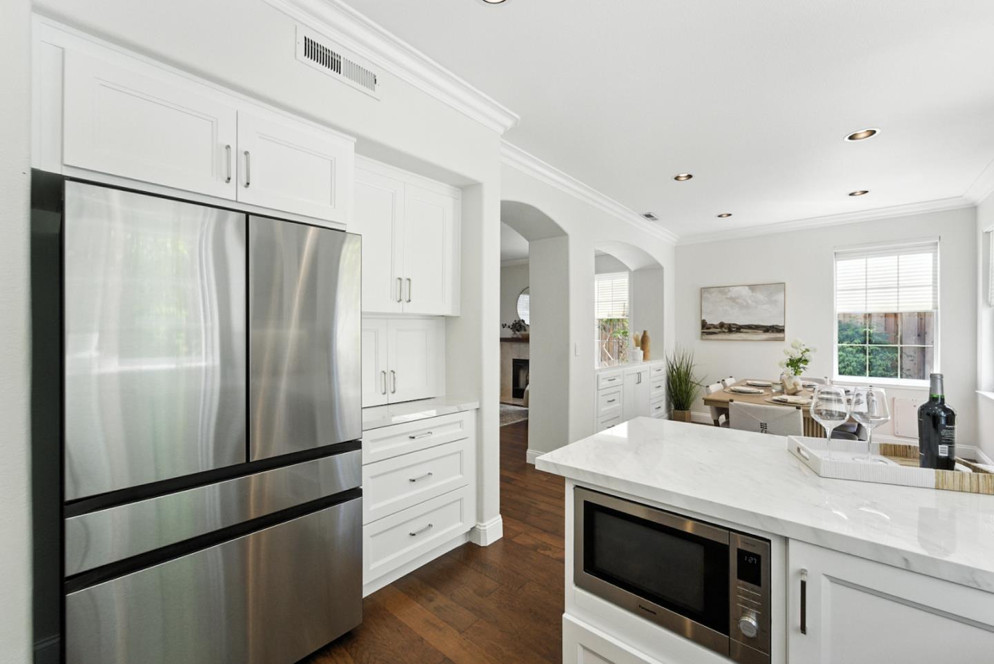 Detail Gallery Image 8 of 30 For 511 Villa Centre Way, San Jose,  CA 95128 - 3 Beds | 2/1 Baths