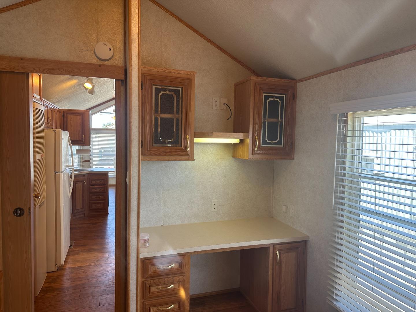 Detail Gallery Image 6 of 10 For 835 Kimball Ave #11,  Seaside,  CA 93955 - 1 Beds | 1 Baths