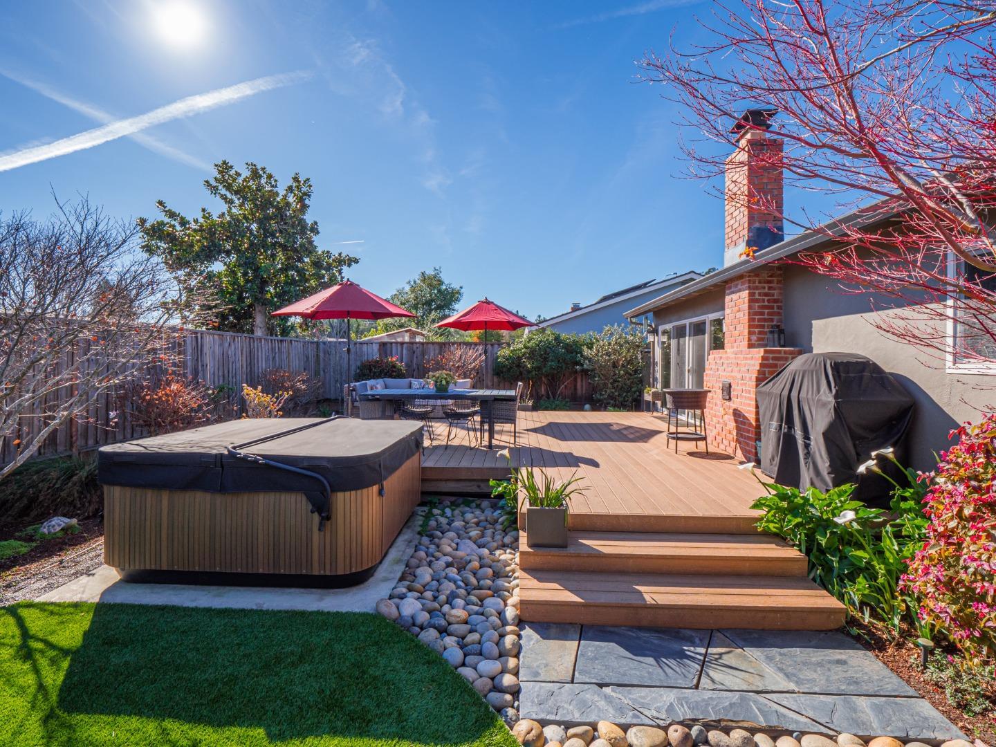 Detail Gallery Image 22 of 50 For 342 Cabrillo Ave, Santa Cruz,  CA 95065 - 3 Beds | 2 Baths