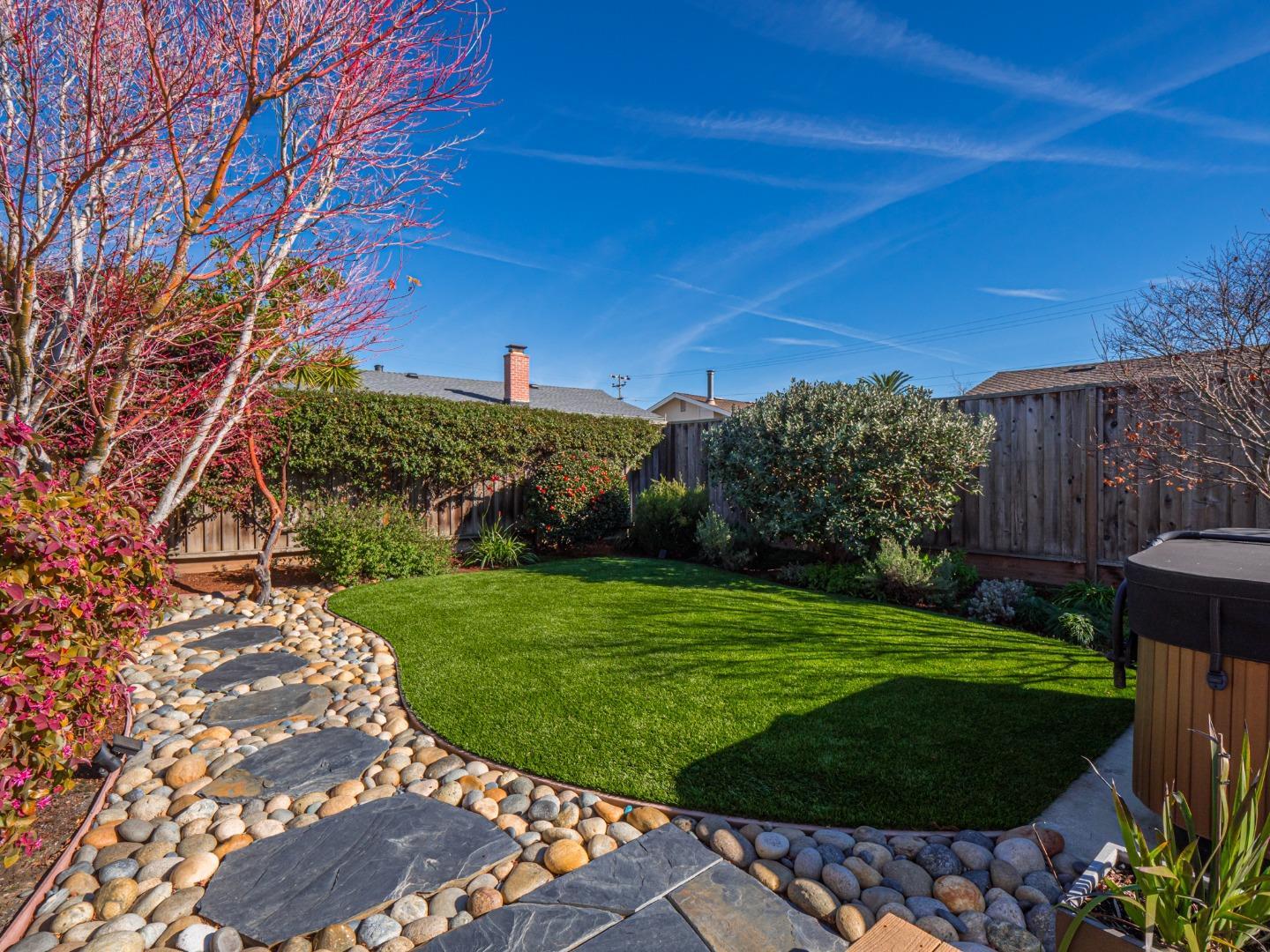 Detail Gallery Image 23 of 50 For 342 Cabrillo Ave, Santa Cruz,  CA 95065 - 3 Beds | 2 Baths