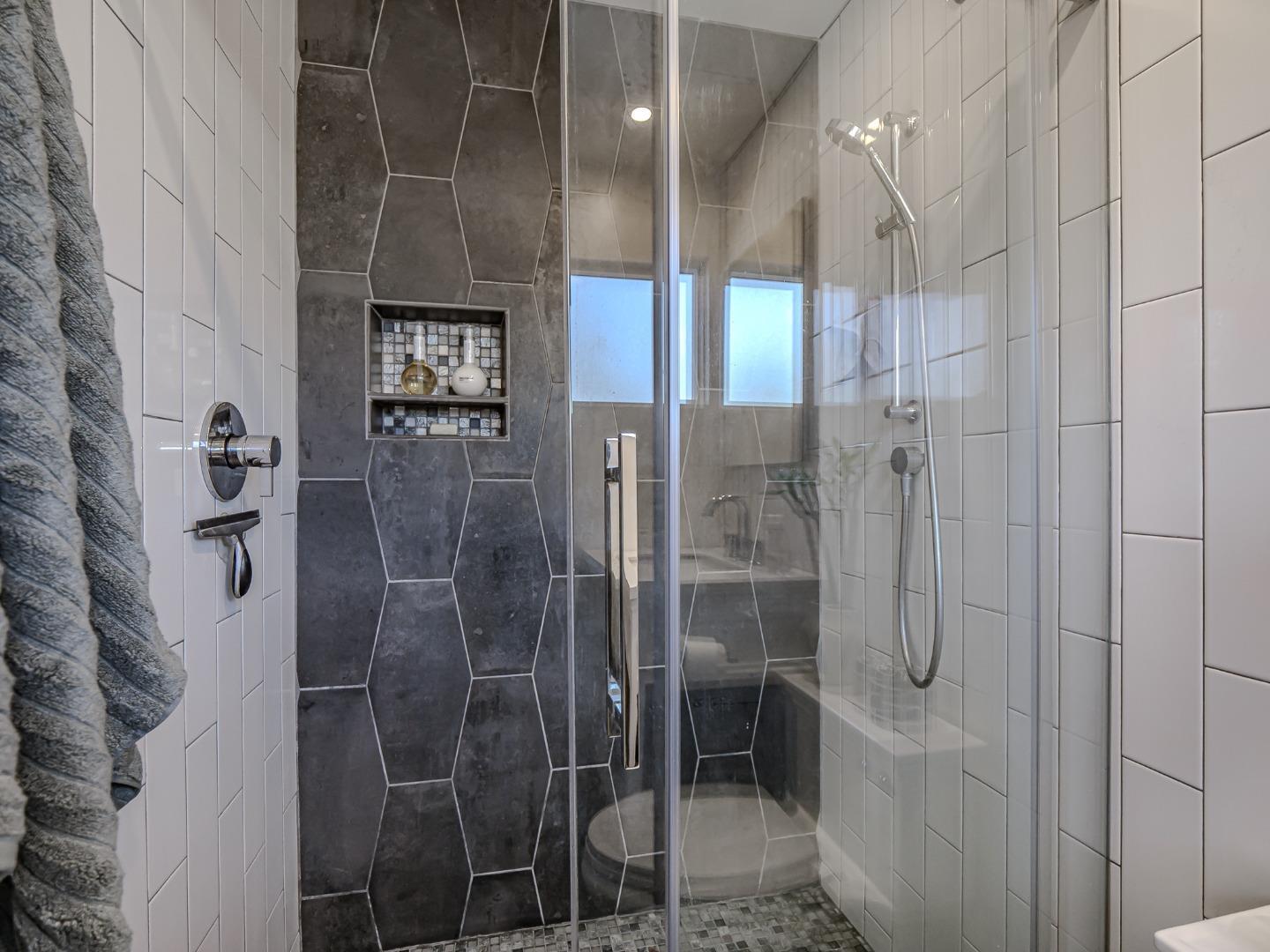 Detail Gallery Image 28 of 50 For 342 Cabrillo Ave, Santa Cruz,  CA 95065 - 3 Beds | 2 Baths