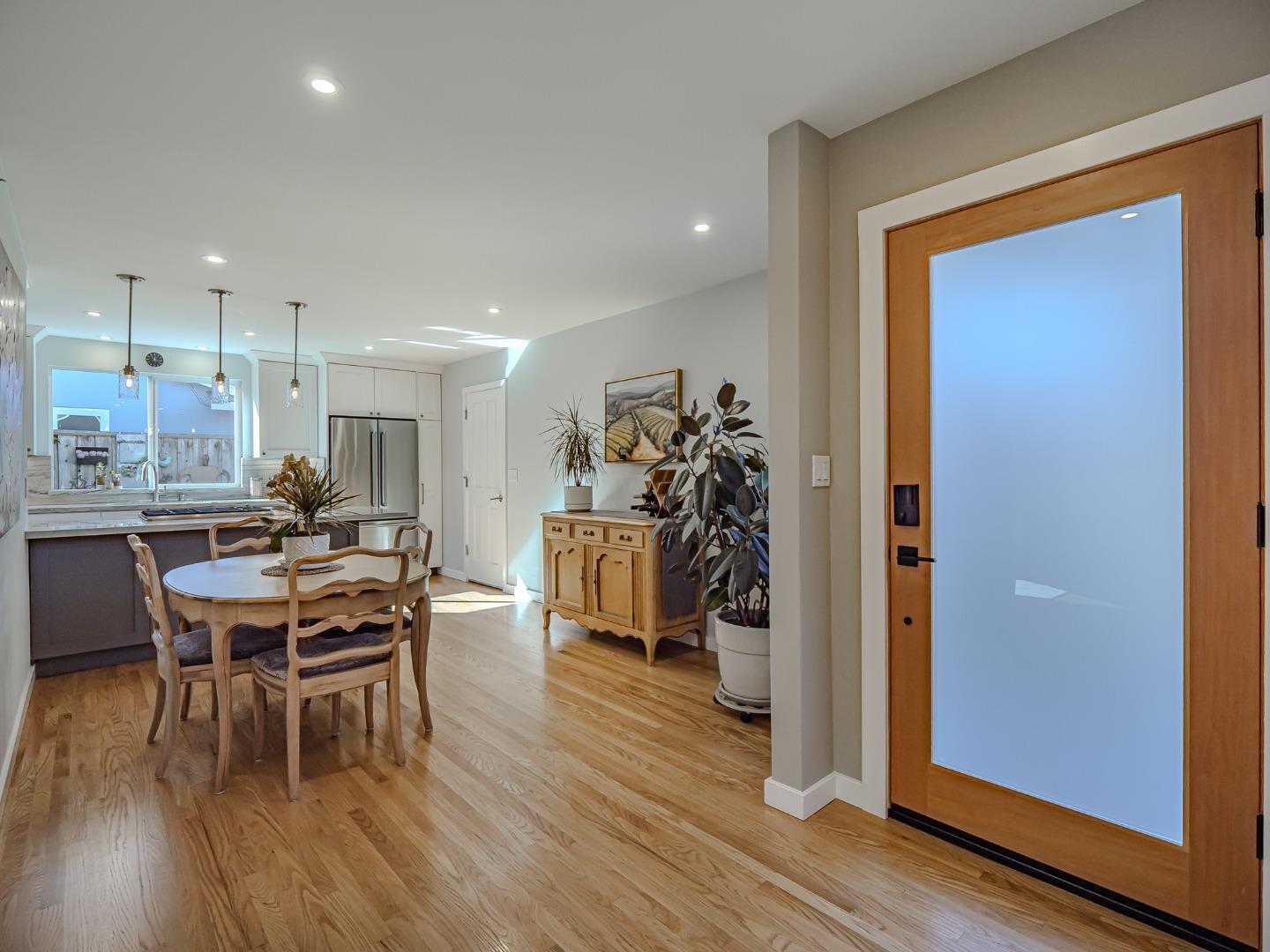 Detail Gallery Image 6 of 50 For 342 Cabrillo Ave, Santa Cruz,  CA 95065 - 3 Beds | 2 Baths
