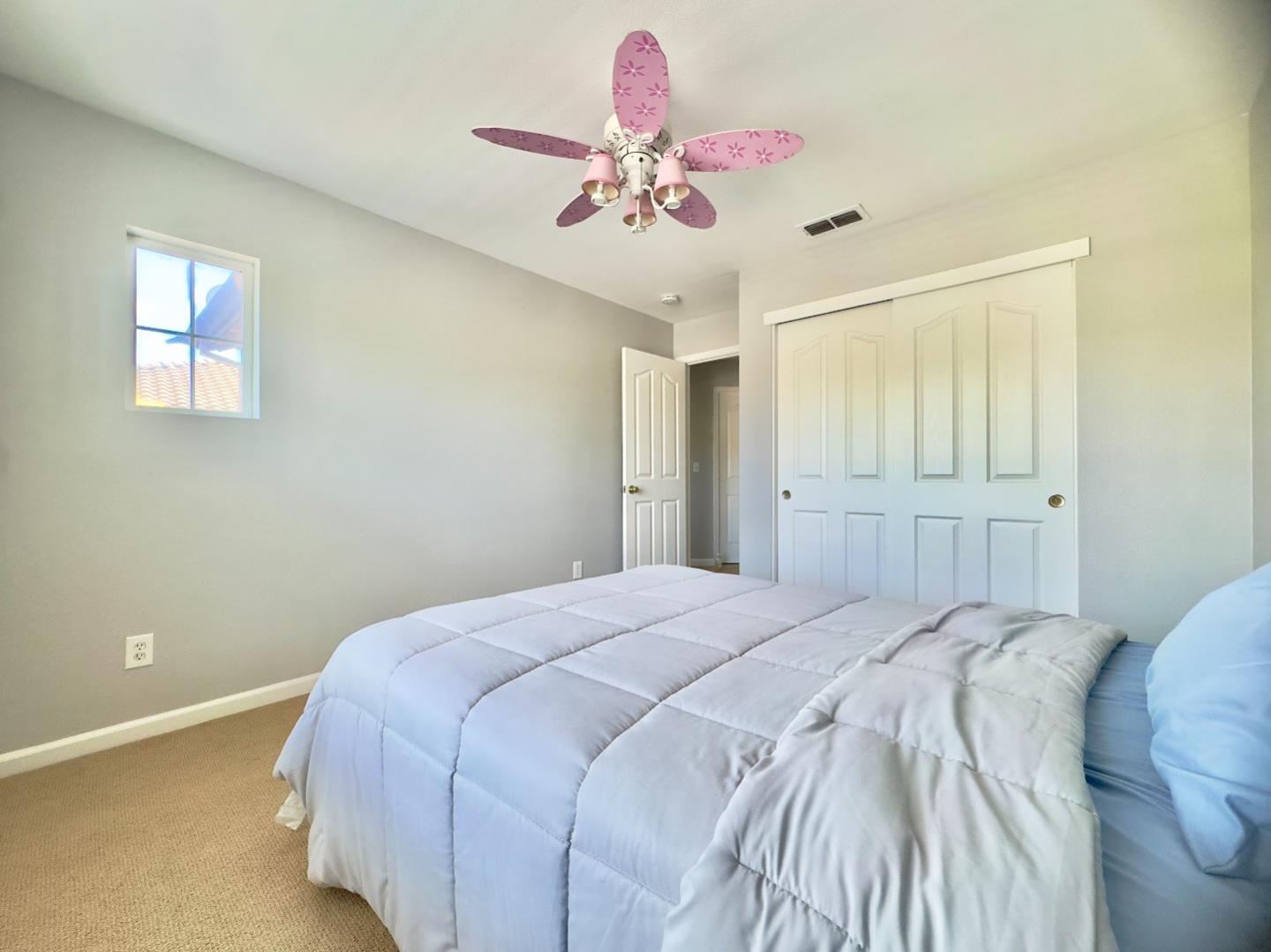 Detail Gallery Image 23 of 35 For 9562 E Park Dr, Elk Grove,  CA 95624 - 4 Beds | 2/1 Baths