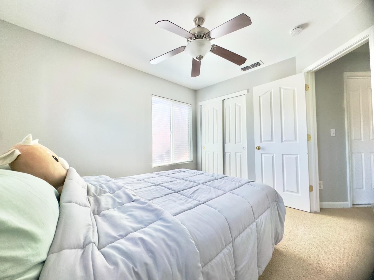 Detail Gallery Image 25 of 35 For 9562 E Park Dr, Elk Grove,  CA 95624 - 4 Beds | 2/1 Baths