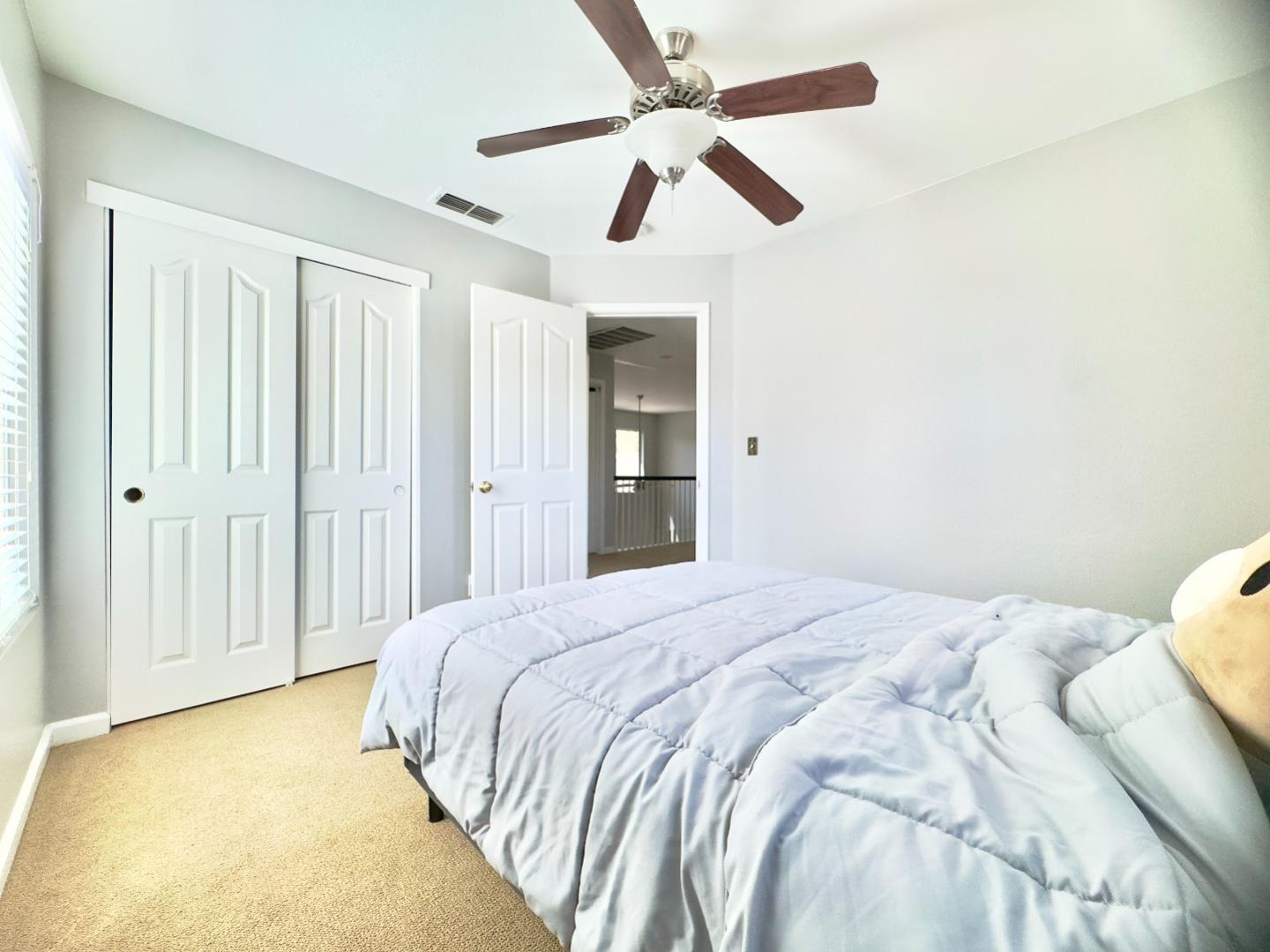 Detail Gallery Image 26 of 35 For 9562 E Park Dr, Elk Grove,  CA 95624 - 4 Beds | 2/1 Baths
