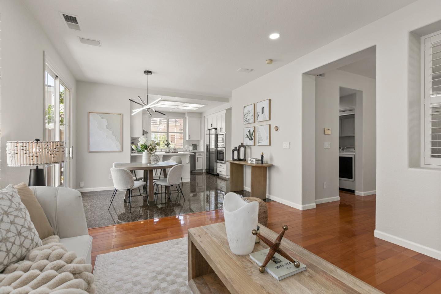 Detail Gallery Image 10 of 32 For 5813 Chambertin Dr, San Jose,  CA 95118 - 3 Beds | 2/1 Baths