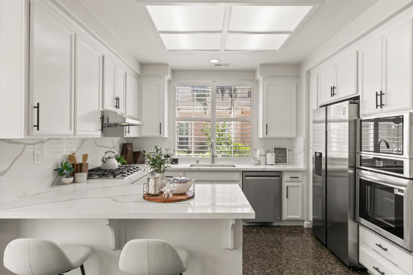 Detail Gallery Image 11 of 32 For 5813 Chambertin Dr, San Jose,  CA 95118 - 3 Beds | 2/1 Baths