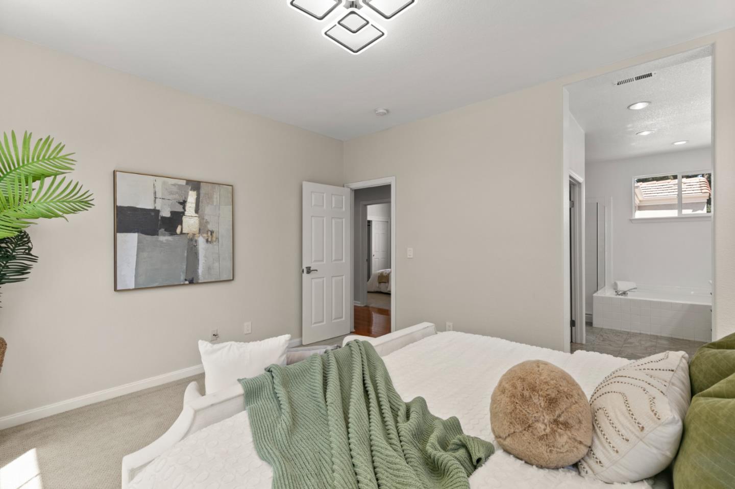 Detail Gallery Image 16 of 32 For 5813 Chambertin Dr, San Jose,  CA 95118 - 3 Beds | 2/1 Baths