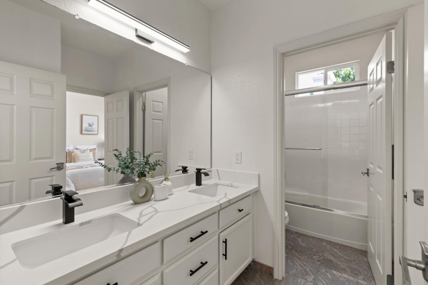 Detail Gallery Image 24 of 32 For 5813 Chambertin Dr, San Jose,  CA 95118 - 3 Beds | 2/1 Baths