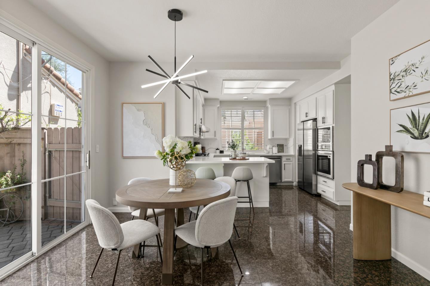 Detail Gallery Image 9 of 32 For 5813 Chambertin Dr, San Jose,  CA 95118 - 3 Beds | 2/1 Baths