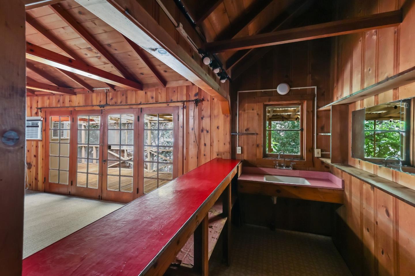 Detail Gallery Image 5 of 10 For 13264 Middleton Ave, Boulder Creek,  CA 95006 - 2 Beds | 1 Baths