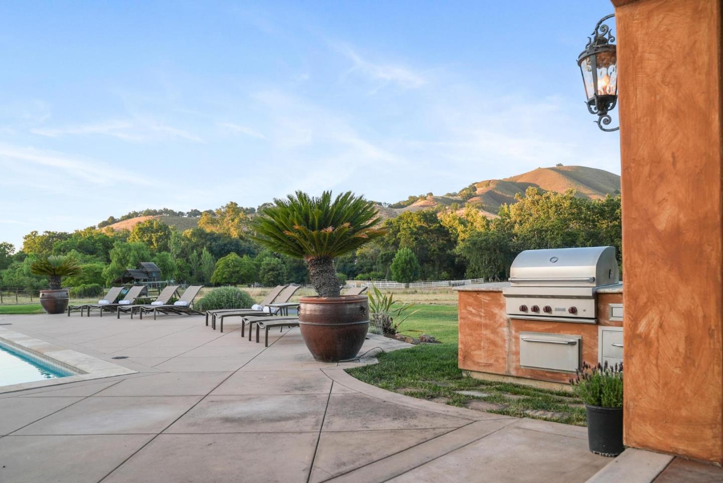 Detail Gallery Image 58 of 64 For 12220 Heritage Way, Gilroy,  CA 95020 - 5 Beds | 4/2 Baths