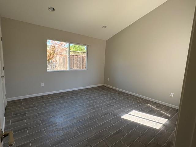 Detail Gallery Image 11 of 16 For 2820 Beecher Ct, San Jose,  CA 95121 - 4 Beds | 2 Baths