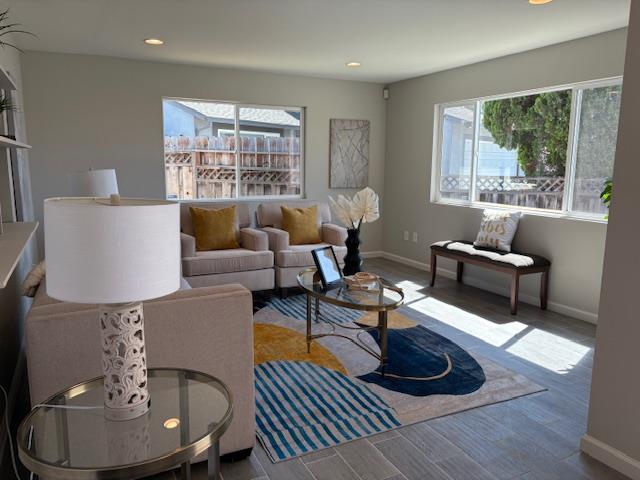 Detail Gallery Image 3 of 16 For 2820 Beecher Ct, San Jose,  CA 95121 - 4 Beds | 2 Baths