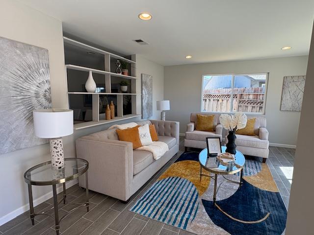 Detail Gallery Image 4 of 16 For 2820 Beecher Ct, San Jose,  CA 95121 - 4 Beds | 2 Baths