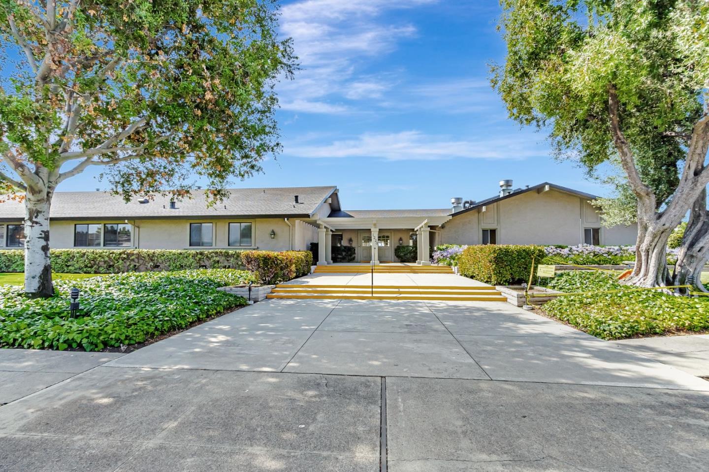 Detail Gallery Image 43 of 55 For 1220 Tasman Dr #128,  Sunnyvale,  CA 94089 - 3 Beds | 2 Baths