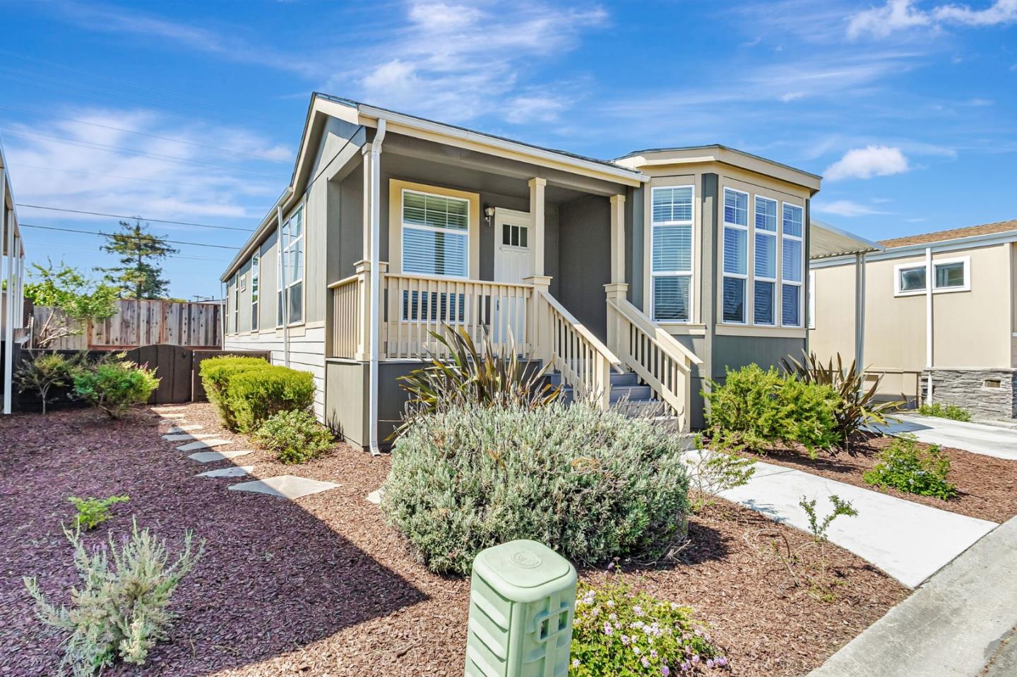 Detail Gallery Image 5 of 55 For 1220 Tasman Dr #128,  Sunnyvale,  CA 94089 - 3 Beds | 2 Baths