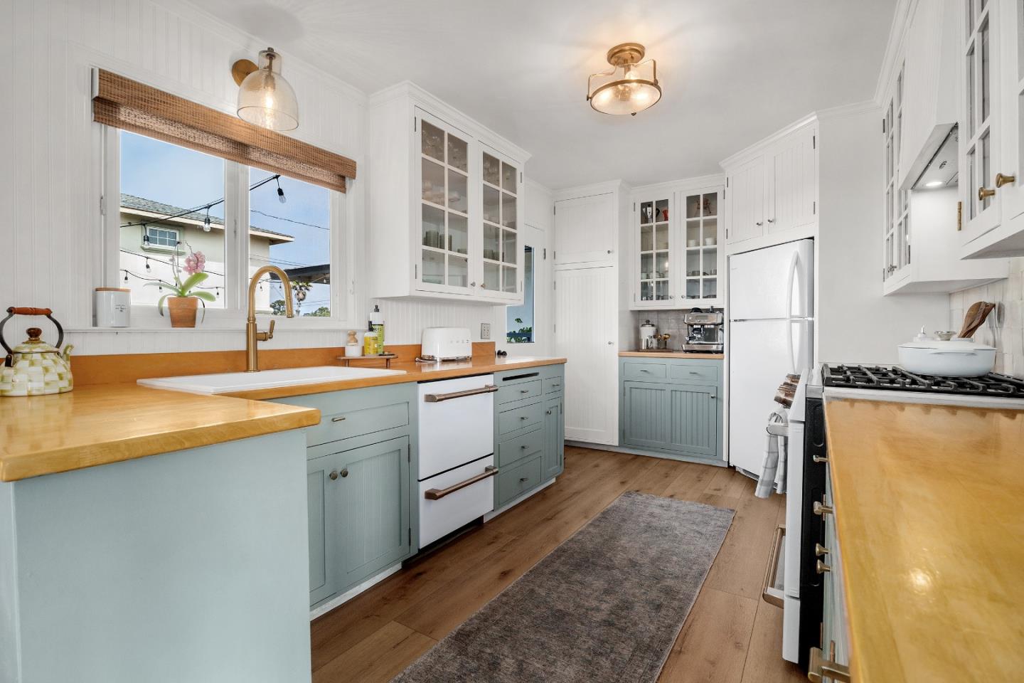 Detail Gallery Image 4 of 52 For 1655 Ord Grove Ave, Seaside,  CA 93955 - 3 Beds | 2 Baths