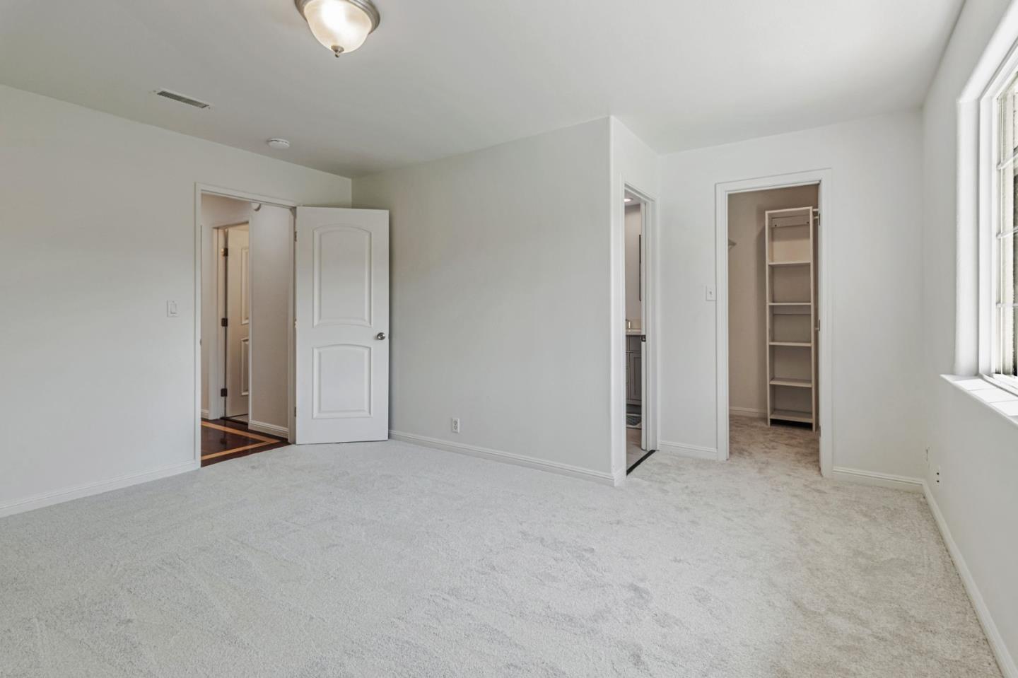 Detail Gallery Image 11 of 24 For 246 Castillon Way, San Jose,  CA 95119 - 4 Beds | 2 Baths