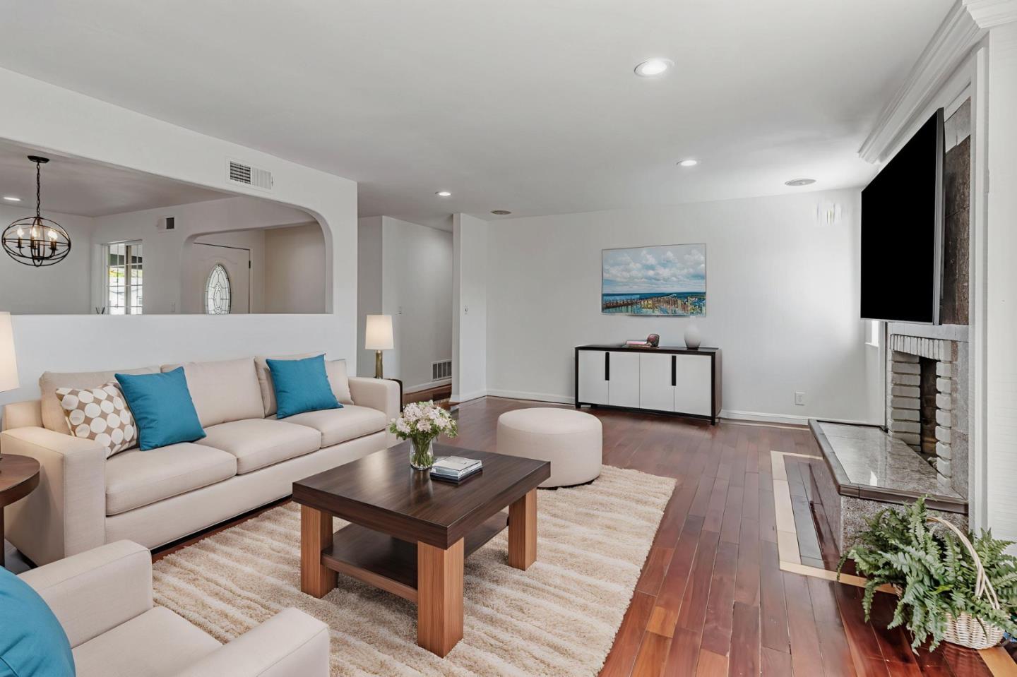 Detail Gallery Image 5 of 24 For 246 Castillon Way, San Jose,  CA 95119 - 4 Beds | 2 Baths