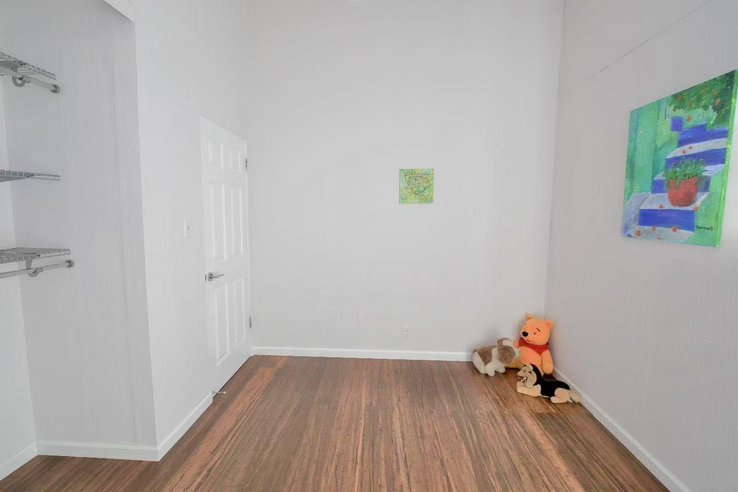Detail Gallery Image 14 of 20 For 1351 Egret Dr, Sunnyvale,  CA 94087 - 4 Beds | 2/1 Baths