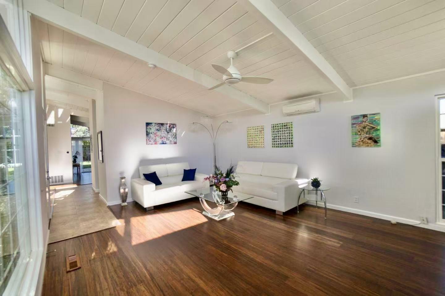 Detail Gallery Image 3 of 20 For 1351 Egret Dr, Sunnyvale,  CA 94087 - 4 Beds | 2/1 Baths