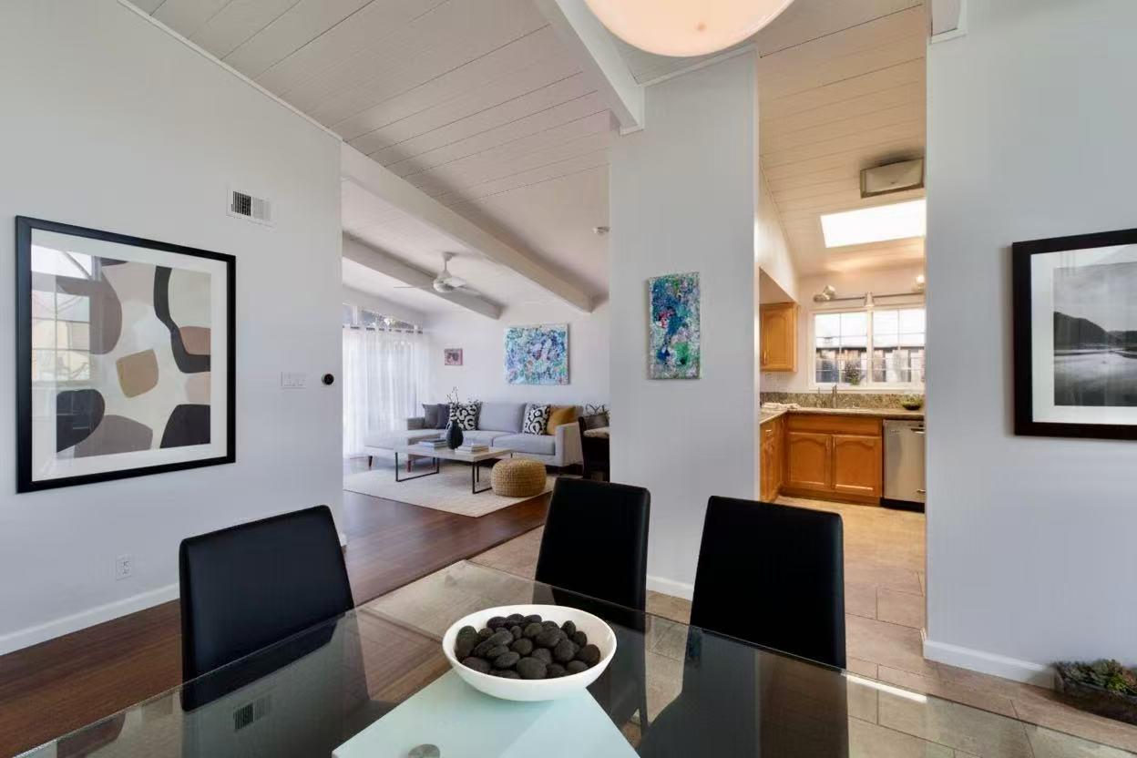 Detail Gallery Image 8 of 20 For 1351 Egret Dr, Sunnyvale,  CA 94087 - 4 Beds | 2/1 Baths