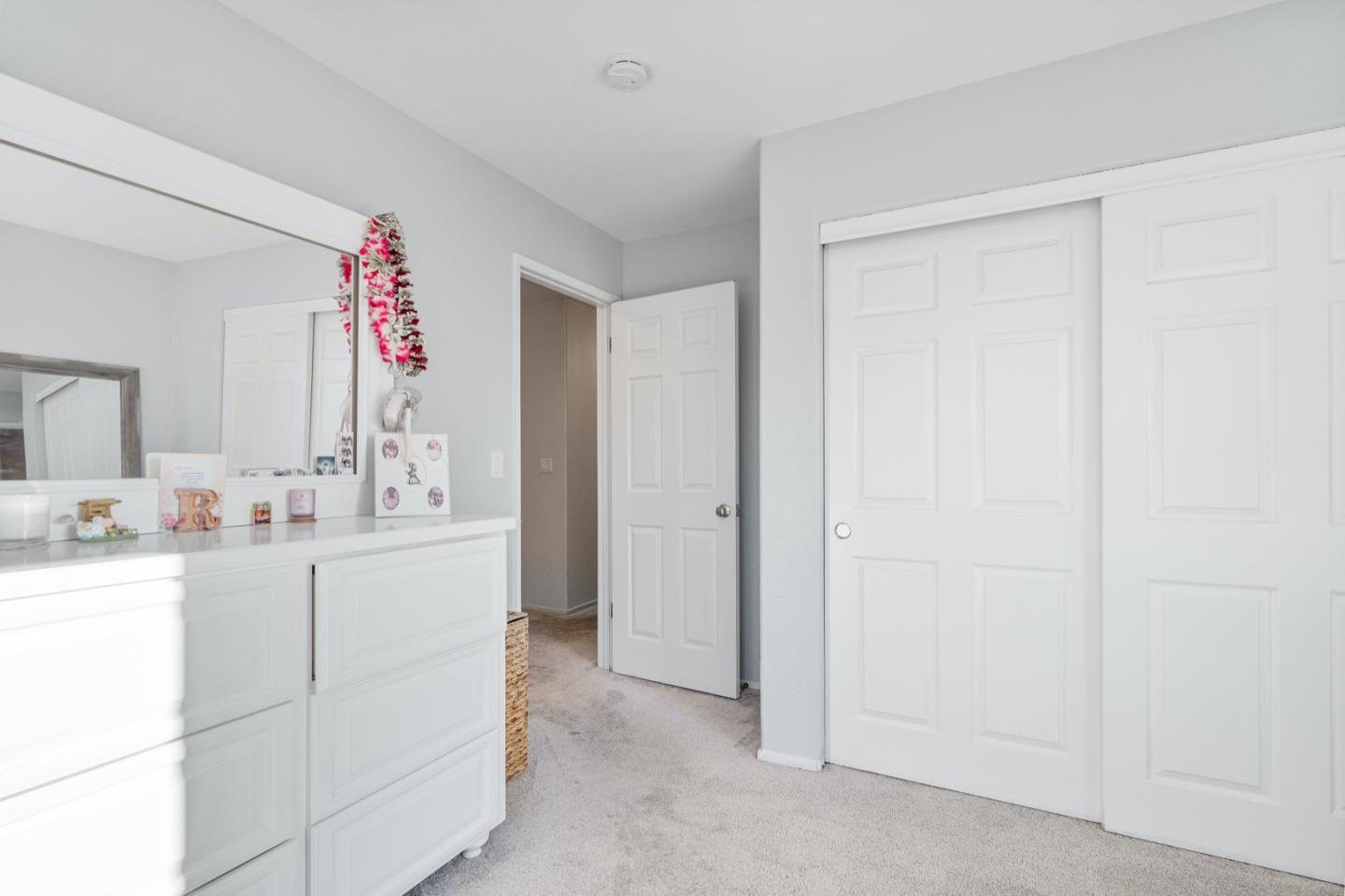 Detail Gallery Image 27 of 44 For 1090 Los Altos Dr, Hollister,  CA 95023 - 4 Beds | 2/1 Baths