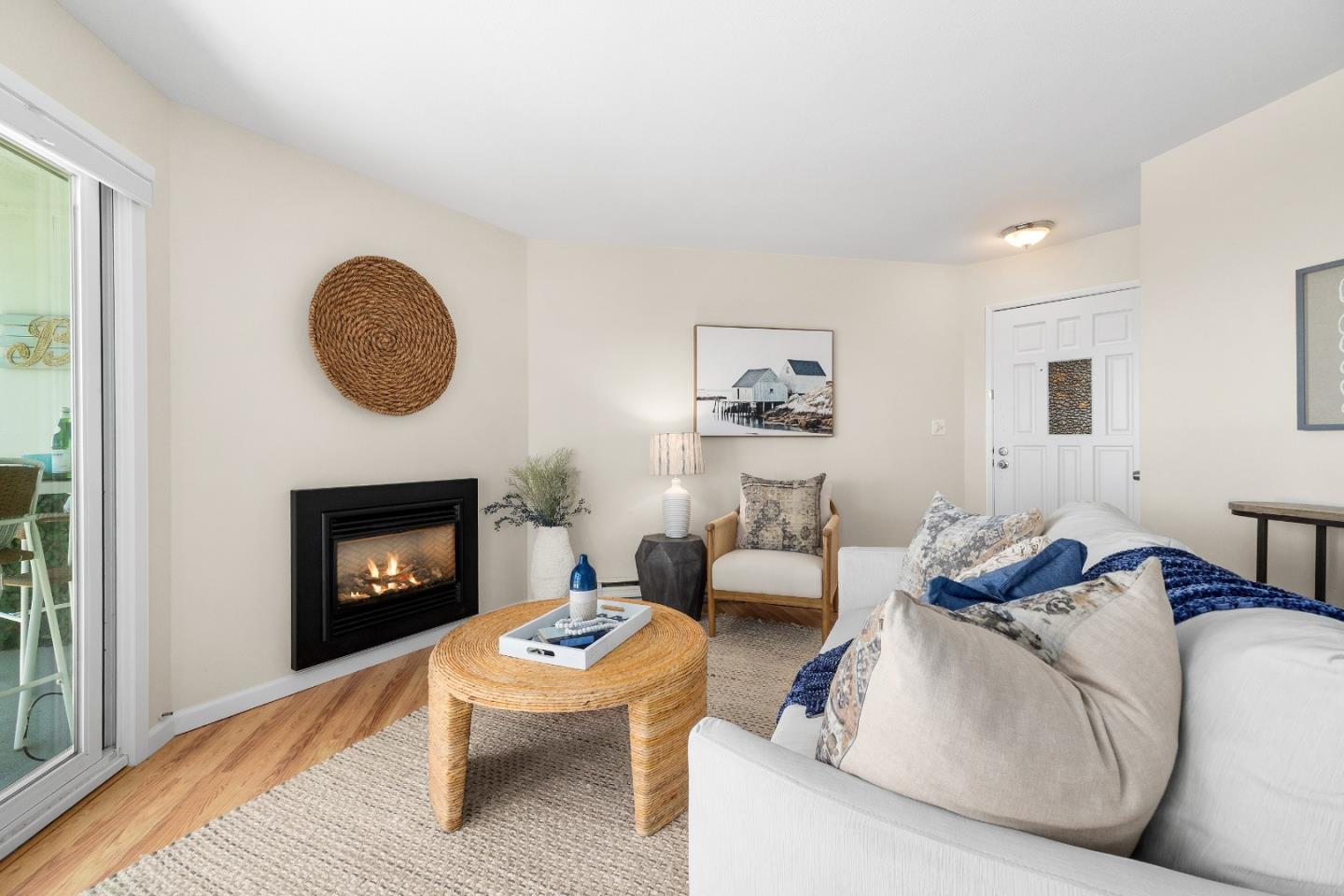 Detail Gallery Image 11 of 32 For 815 Balboa Ave #103,  Capitola,  CA 95010 - 2 Beds | 1/1 Baths