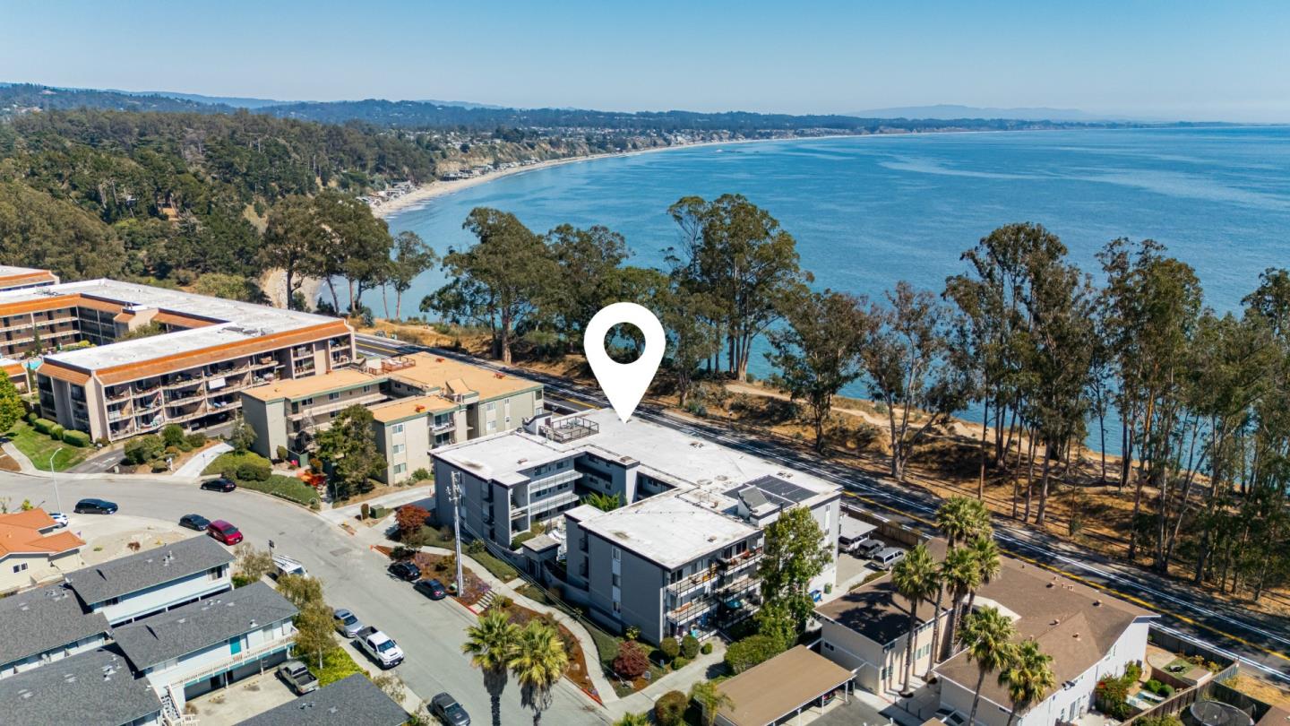 Detail Gallery Image 13 of 32 For 815 Balboa Ave #103,  Capitola,  CA 95010 - 2 Beds | 1/1 Baths