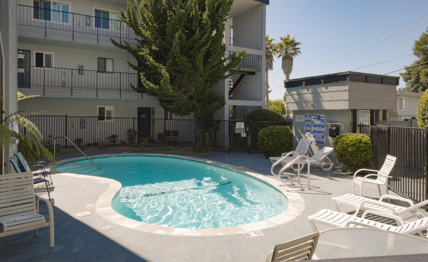 Detail Gallery Image 28 of 32 For 815 Balboa Ave #103,  Capitola,  CA 95010 - 2 Beds | 1/1 Baths