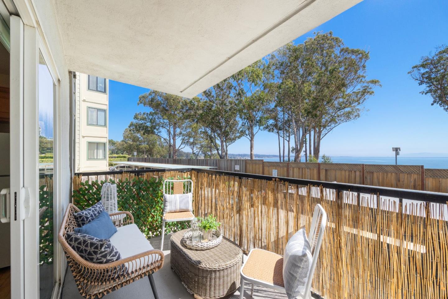 Detail Gallery Image 8 of 32 For 815 Balboa Ave #103,  Capitola,  CA 95010 - 2 Beds | 1/1 Baths
