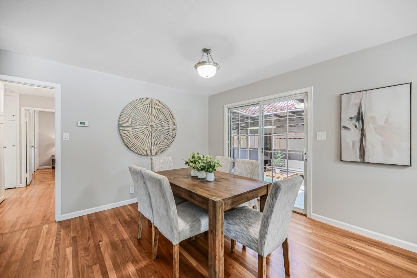Detail Gallery Image 10 of 19 For 1654 Alison Ave, Mountain View,  CA 94040 - 3 Beds | 2 Baths