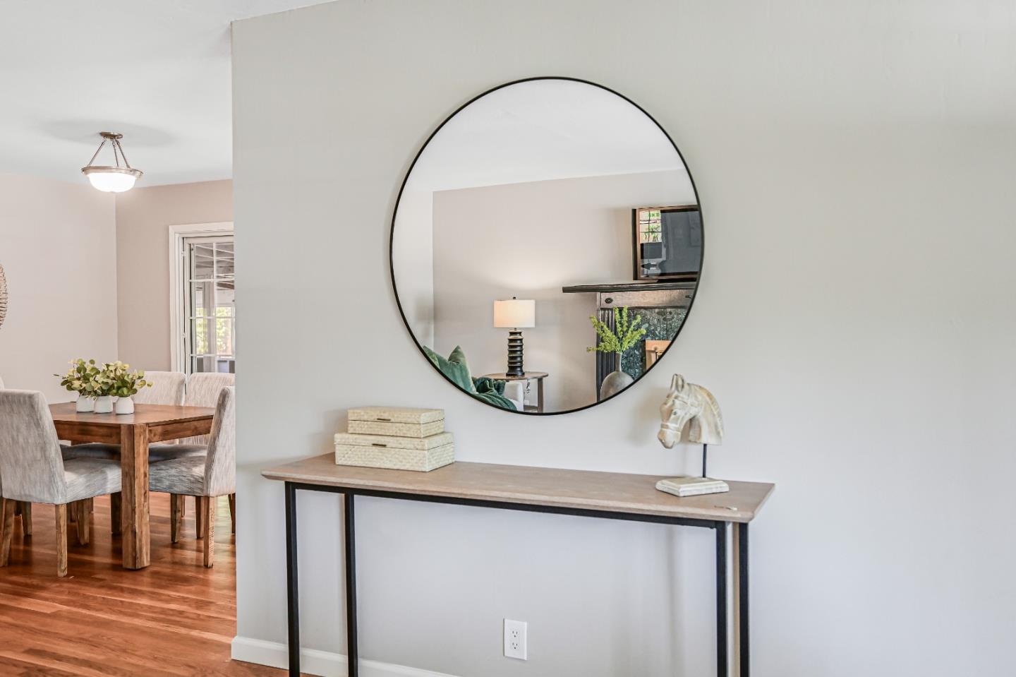 Detail Gallery Image 6 of 19 For 1654 Alison Ave, Mountain View,  CA 94040 - 3 Beds | 2 Baths