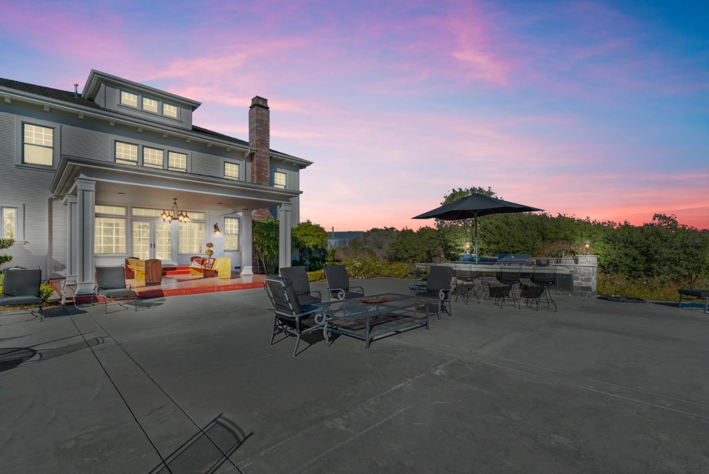 Detail Gallery Image 11 of 95 For 155 Scarlet Ct, Watsonville,  CA 95076 - 4 Beds | 3/1 Baths