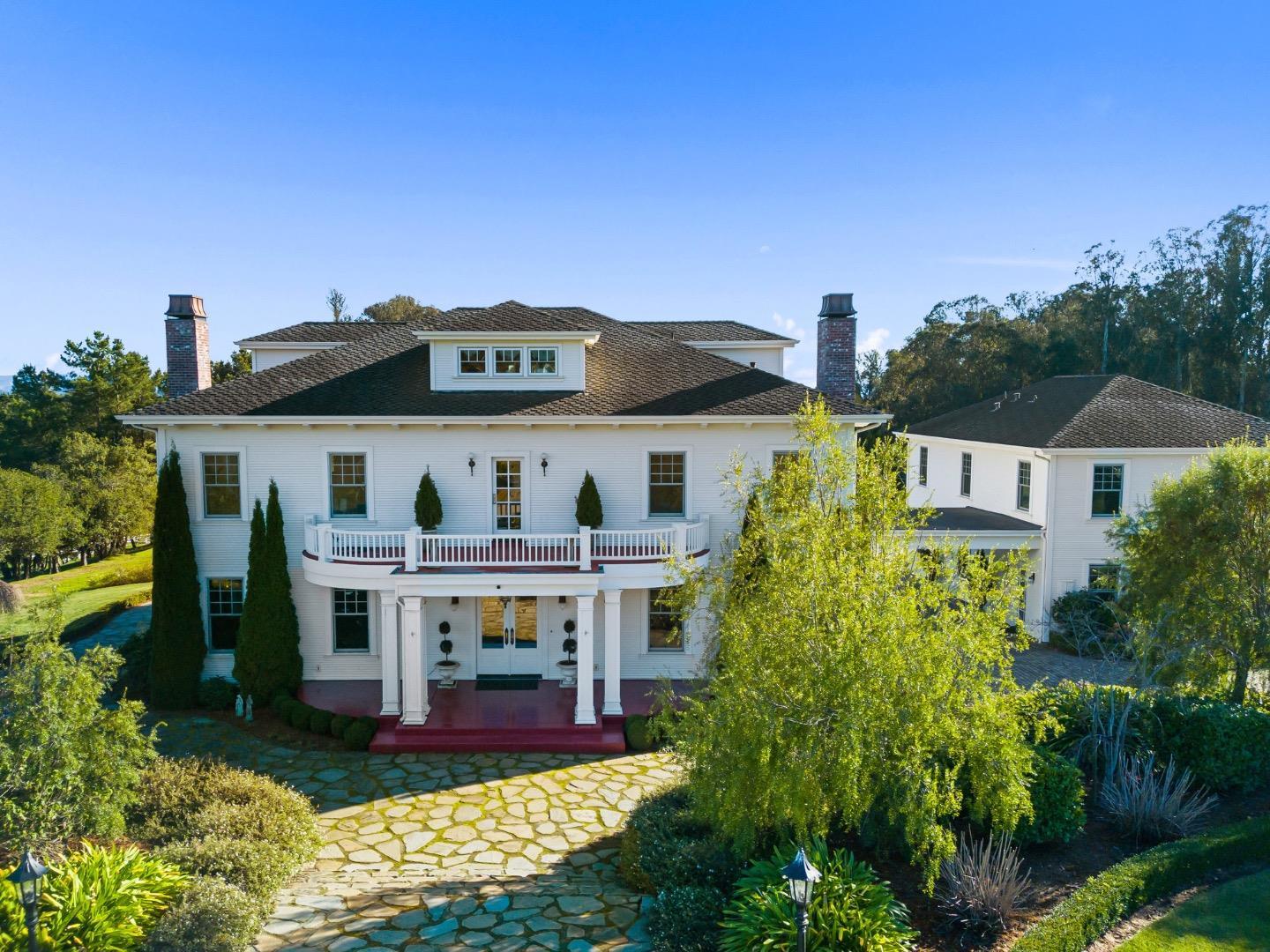 Detail Gallery Image 14 of 95 For 155 Scarlet Ct, Watsonville,  CA 95076 - 4 Beds | 3/1 Baths