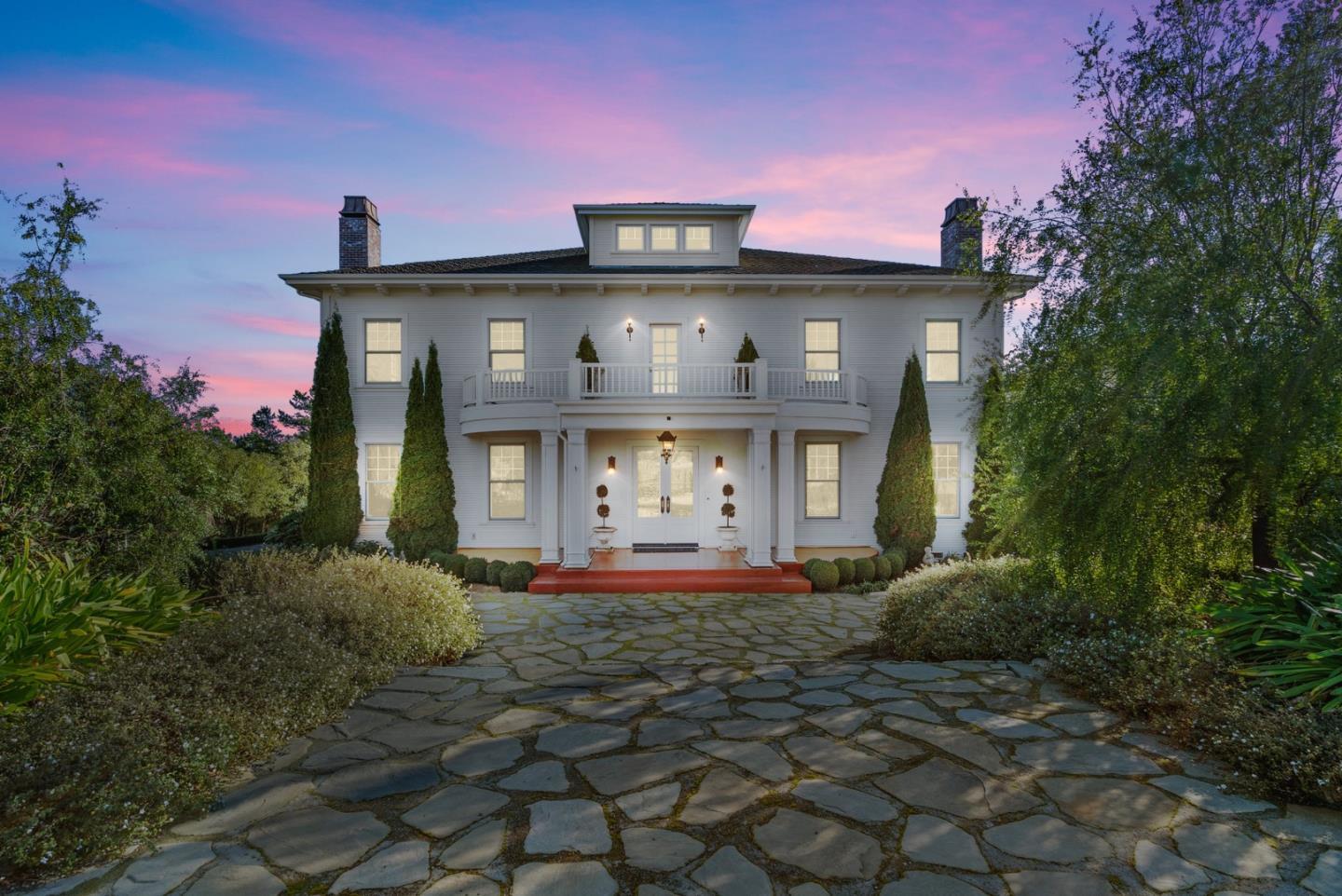 Detail Gallery Image 6 of 95 For 155 Scarlet Ct, Watsonville,  CA 95076 - 4 Beds | 3/1 Baths