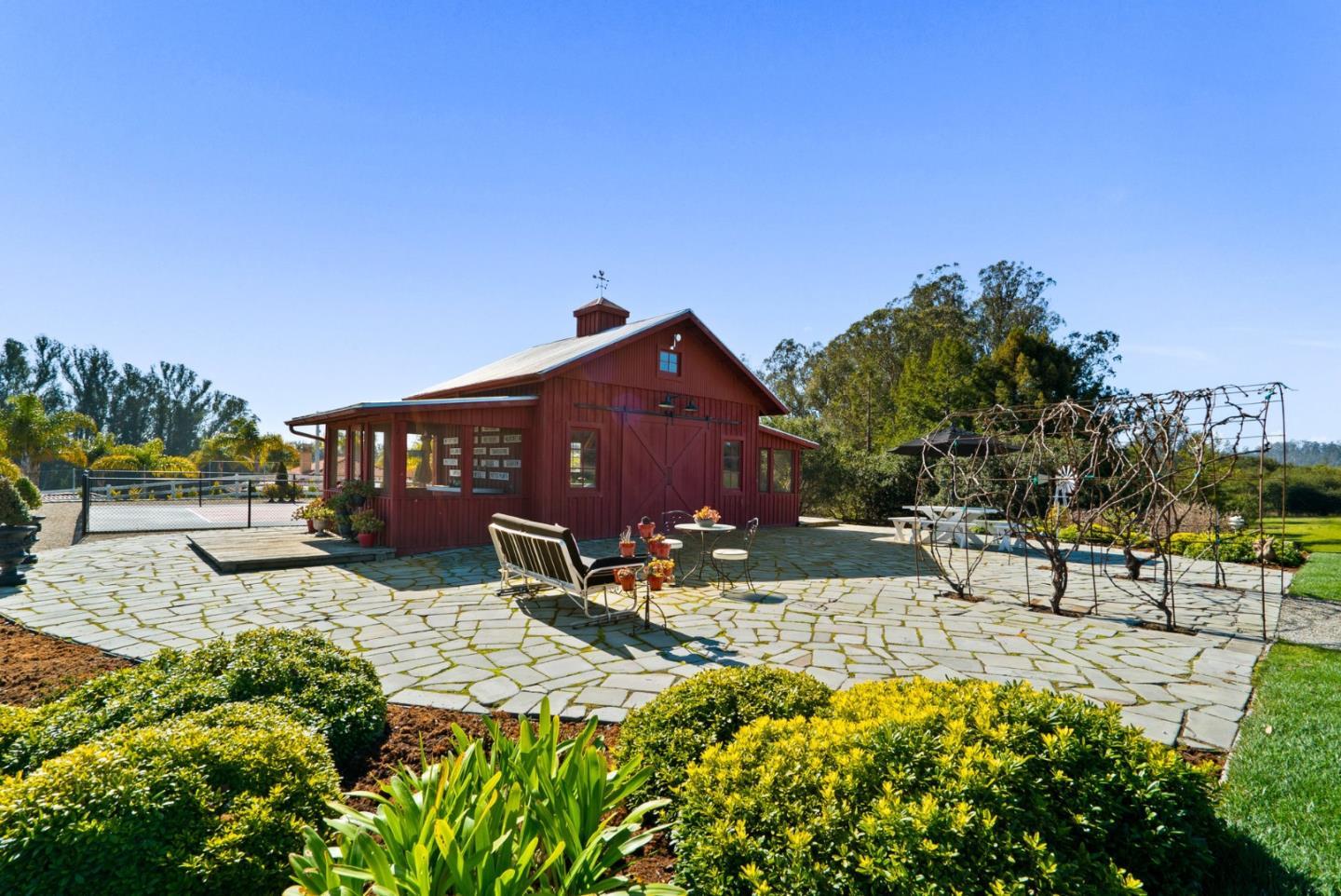 Detail Gallery Image 72 of 95 For 155 Scarlet Ct, Watsonville,  CA 95076 - 4 Beds | 3/1 Baths