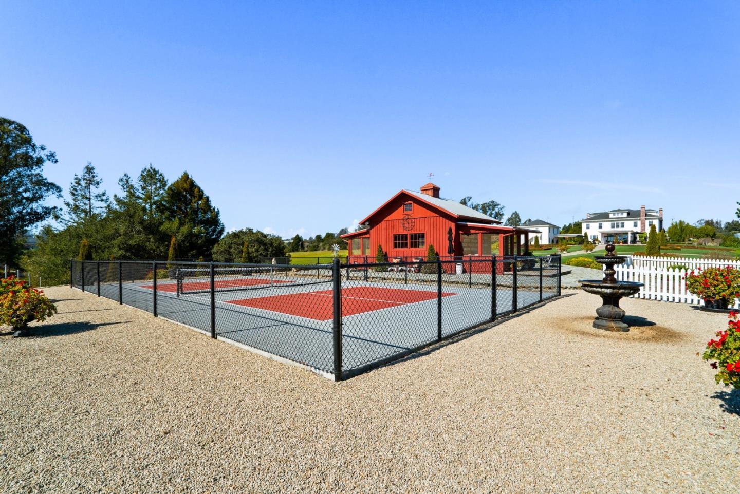 Detail Gallery Image 77 of 95 For 155 Scarlet Ct, Watsonville,  CA 95076 - 4 Beds | 3/1 Baths