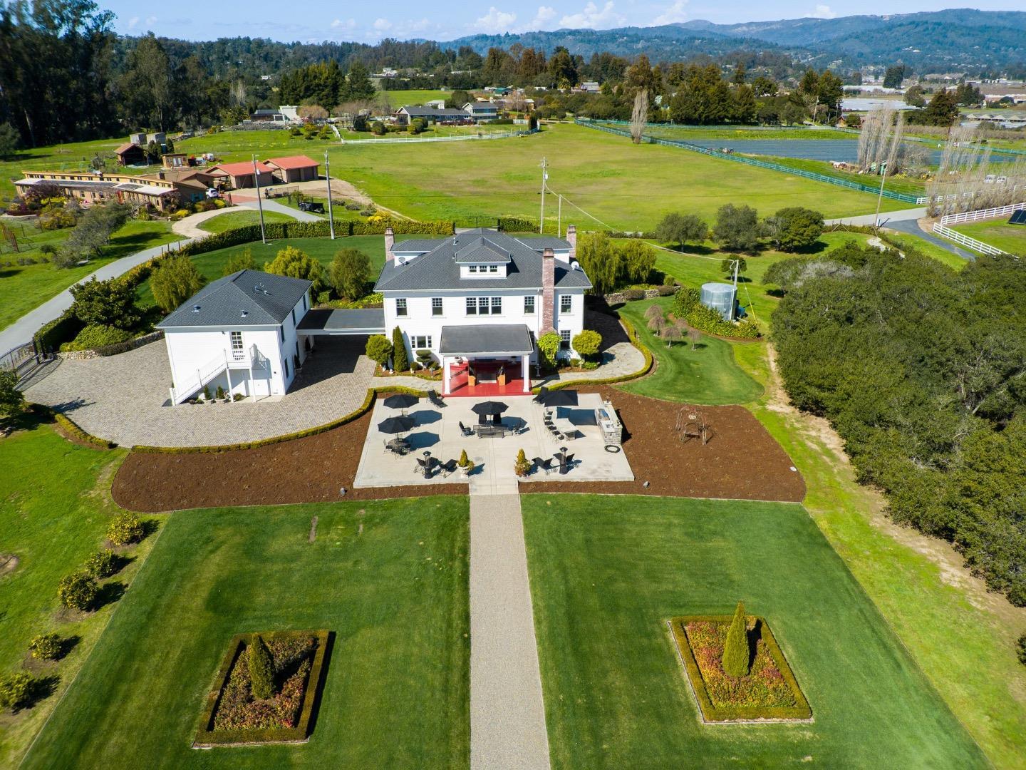 Detail Gallery Image 83 of 95 For 155 Scarlet Ct, Watsonville,  CA 95076 - 4 Beds | 3/1 Baths