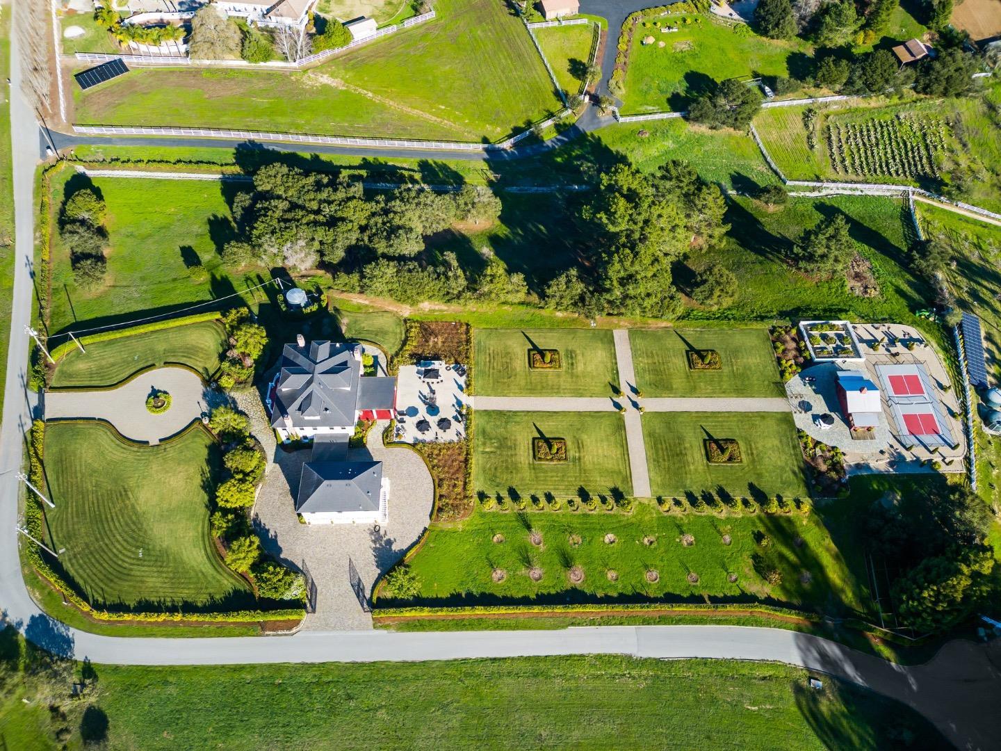 Detail Gallery Image 86 of 95 For 155 Scarlet Ct, Watsonville,  CA 95076 - 4 Beds | 3/1 Baths