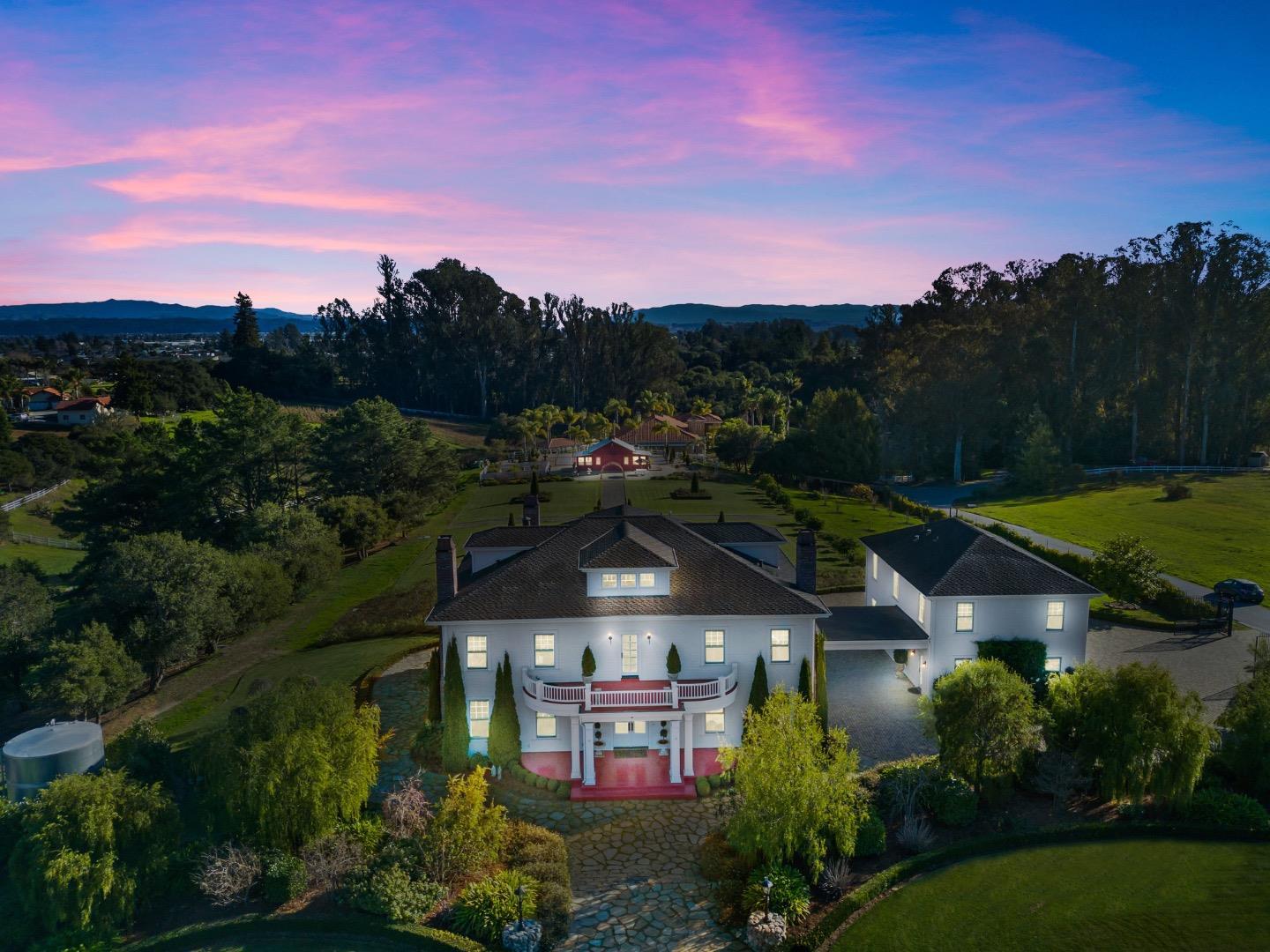 Detail Gallery Image 89 of 95 For 155 Scarlet Ct, Watsonville,  CA 95076 - 4 Beds | 3/1 Baths