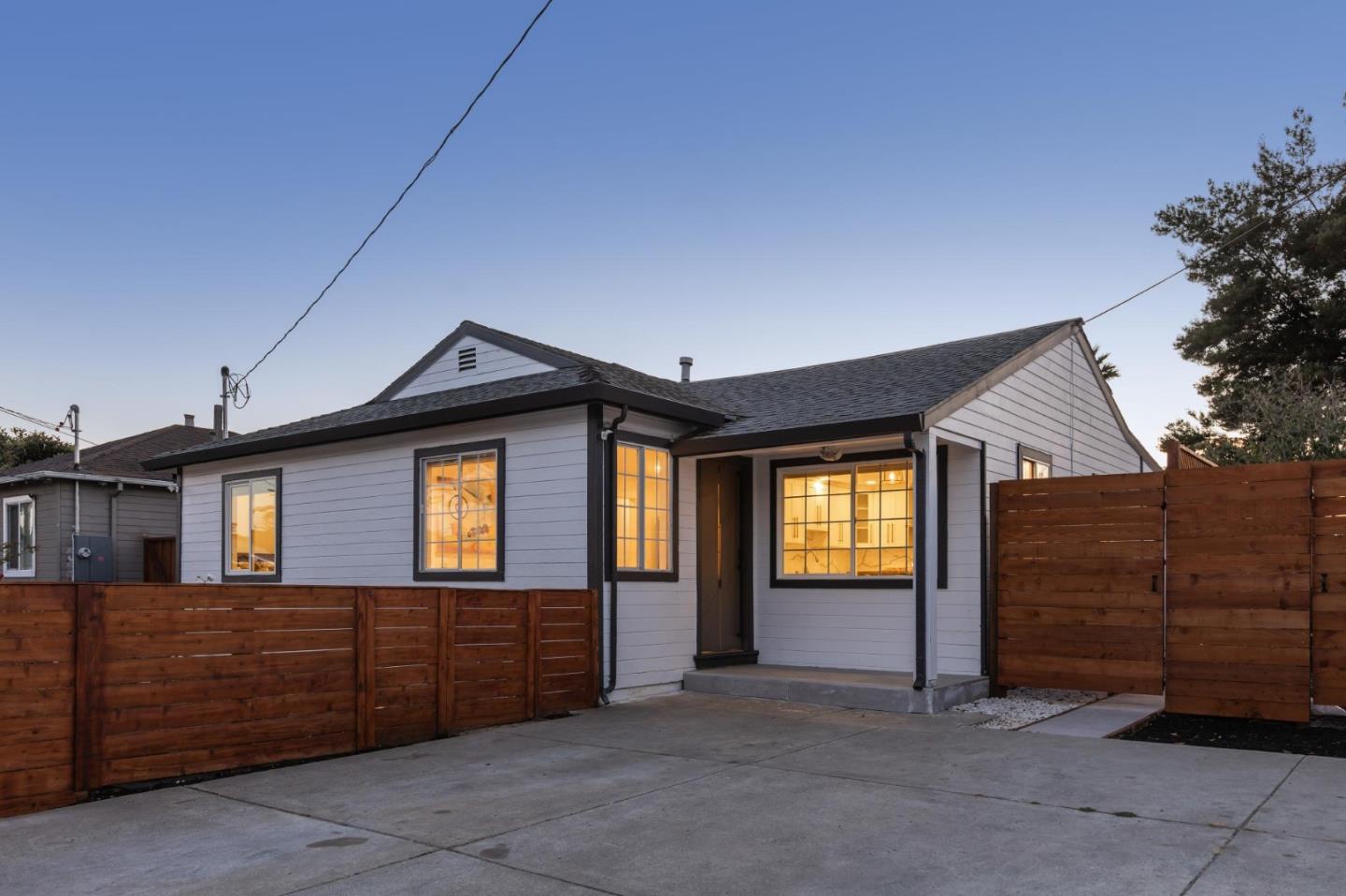 Detail Gallery Image 26 of 27 For 1257 Laurel Ave, East Palo Alto,  CA 94303 - 3 Beds | 2 Baths